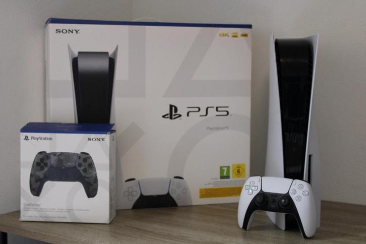 PlayStation 5 1TB 8K Disc editie + 2 Controller’s + 8Spellen, Spelcomputers en Games, Spelcomputers | Sony PlayStation 5, Zo goed als nieuw