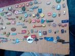 Veel oude speldjes vanaf 1 euro ps, Verzamelen, Speldjes, Pins en Buttons, Ophalen of Verzenden, Zo goed als nieuw, Overige onderwerpen