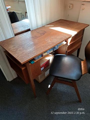 Retro Bureau met Stoel - Ideaal voor Kinderen beschikbaar voor biedingen