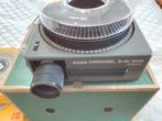 Vintage Kodak Carousel S-Av 2050 projector, Audio, Tv en Foto, Diaprojectors, Ophalen of Verzenden, Zo goed als nieuw