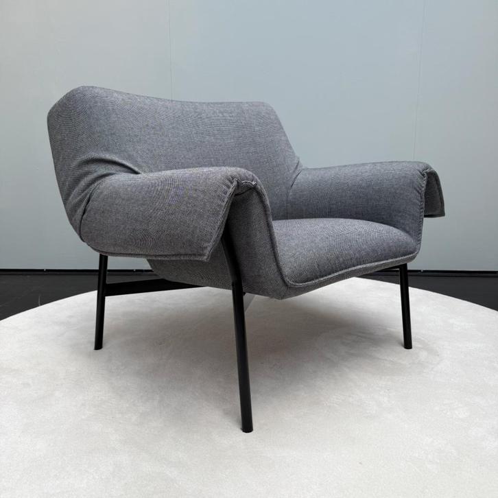 Muuto Wrap Lounge Chair, Huis en Inrichting, Fauteuils, Nieuw, Metaal, Stof, 50 tot 75 cm, 75 tot 100 cm, Ophalen