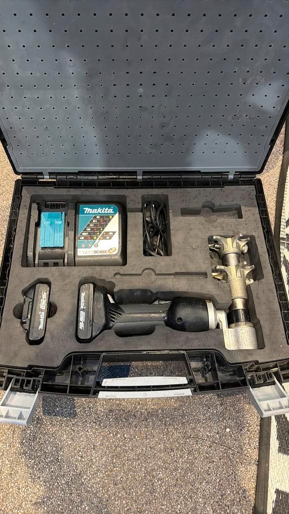 Rehau rautool a-light 2 accu perstang persmachine, Doe-het-zelf en Verbouw, Gereedschap | Handgereedschap, Zo goed als nieuw, Ophalen of Verzenden