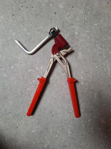 Draadtaptang beschikbaar voor biedingen