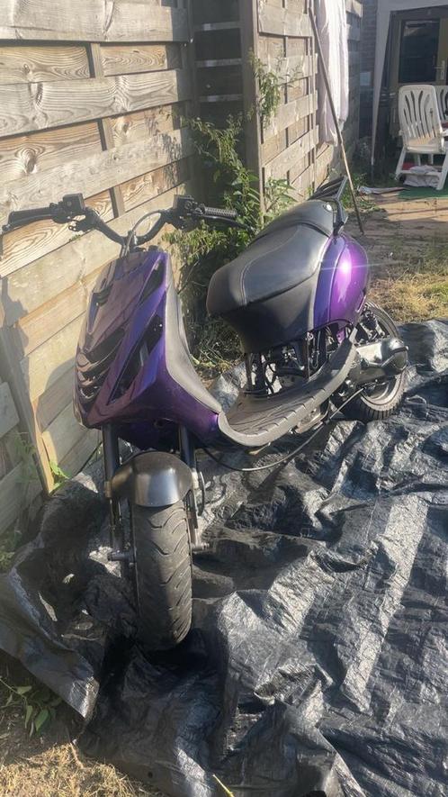 Uk style zip sprinter lc  dd (lees beschrijving), Fietsen en Brommers, Scooters | Piaggio, Zo goed als nieuw, Zip, Ophalen