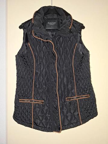 Zwarte bodywarmer met cognac kleurige afwerking beschikbaar voor biedingen