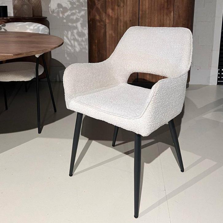 Eetkamerstoel Ray – Stof Beige  (UITVERKOOP PRIJS), Huis en Inrichting, Stoelen, Nieuw, Vijf, Zes of meer stoelen, Stof, Wit, Ophalen of Verzenden