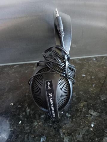 SENNHEISER HD477 STEREO HEADPHONE beschikbaar voor biedingen