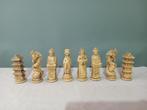 Oosterse Schaakstukken Boeddha's Draken etc. Keramiek chess, Hobby en Vrije tijd, Ophalen of Verzenden, Minder dan 500 stukjes