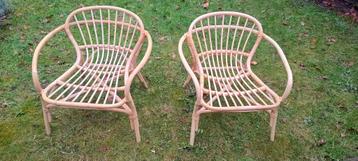 rotan stoelen beschikbaar voor biedingen