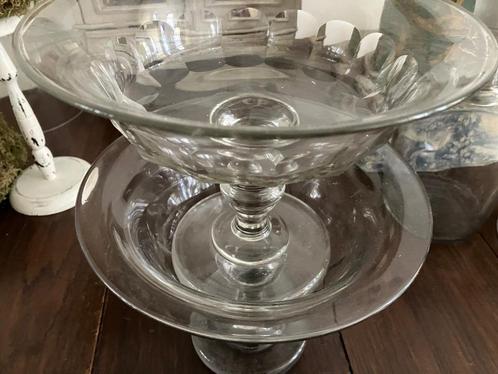 2 Antieke glazen schalen, Antiek en Kunst, Curiosa en Brocante, Ophalen of Verzenden