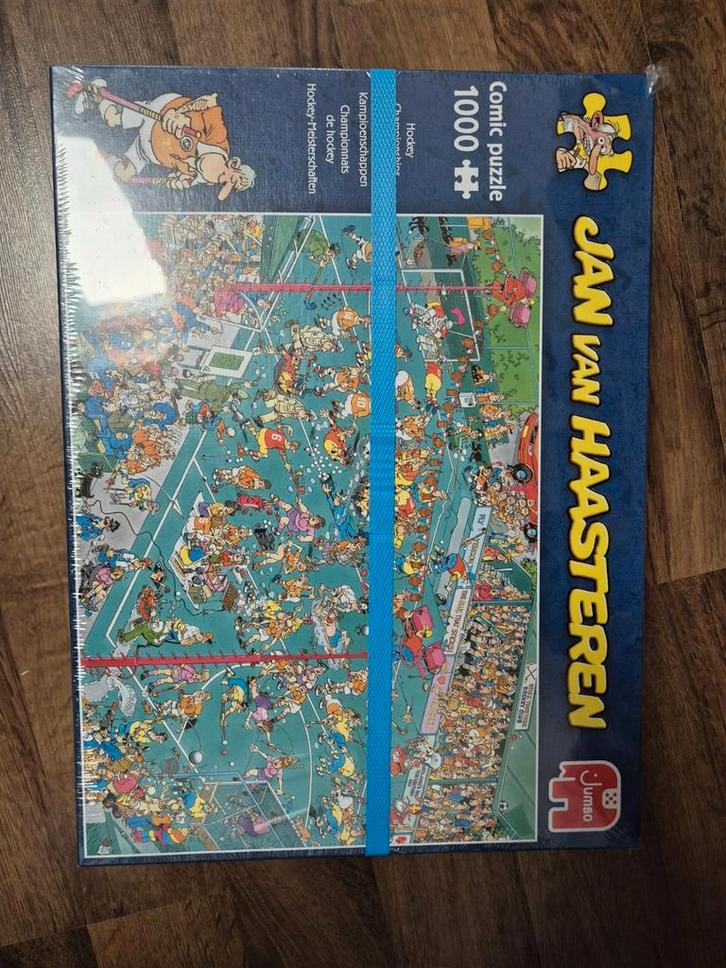 Jan van Haasteren Puzzels - 2 Stuks, Hobby en Vrije tijd, Denksport en Puzzels, Zo goed als nieuw, Legpuzzel, 500 t/m 1500 stukjes
