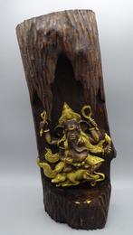 Uniek Ganesha in Altaar Teak houten boomstam uit Thailand, Antiek en Kunst, Ophalen of Verzenden