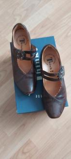 Leuke schoenen van Thinks, maat 38,5 te koop, Ophalen of Verzenden, Zo goed als nieuw, Bruin