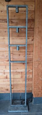 Vloerlamp industrieel, Ophalen, Zo goed als nieuw, 150 tot 200 cm