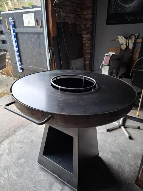 Prachtige OB plancha grill bbq, Tuin en Terras, Houtskoolbarbecues, Nieuw, Met accessoires, Ophalen of Verzenden