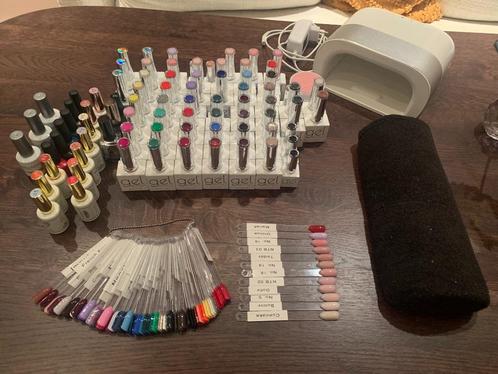 Zeer ruime collectie The Gelbottle incl. lamp & BIABs, Sieraden, Tassen en Uiterlijk, Uiterlijk | Cosmetica en Make-up, Zo goed als nieuw