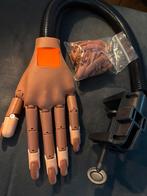 Oefenhand voor nepnagels incl. nagels, Ophalen, Bruin, Zo goed als nieuw, Handen en Nagels