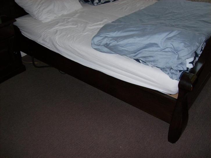 Tweepersoons bed ombouw (160x200), Huis en Inrichting, Slaapkamer | Bedden, Gebruikt, Tweepersoons, Overige maten, Hout, Ophalen