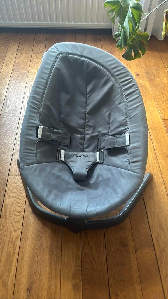 Nuna leaf - schommelstoel, Kinderen en Baby's, Wipstoeltjes, Gebruikt, Schommelstoel, Overige merken, Met gordel(s) of riempje(s)