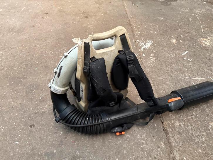 Stihl BR500 Rug bladblazer nette machine bouwjaar 2013, Tuin en Terras, Bladblazers, Gebruikt, Ruggedragen, Benzine, Ophalen of Verzenden