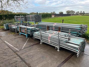 METRISCH steigermateriaal Altrad beschikbaar voor biedingen