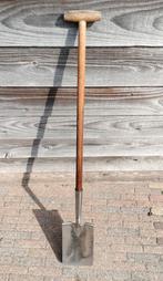 Spade steekschop bats nieuwe steel op ideale lengte gemaakt., Tuin en Terras, Hand-tuingereedschap, Ophalen of Verzenden, Zo goed als nieuw