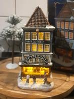 Café't Luifeltje van Typisch Hollands, Ophalen of Verzenden, Zo goed als nieuw