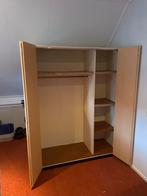 Ruime kledingkast met klapdeuren en planken, Huis en Inrichting, Kasten | Kledingkasten, Ophalen, Gebruikt, 100 tot 150 cm, 150 tot 200 cm