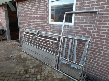 Voer/fronthek met poort (rvs) beschikbaar voor biedingen
