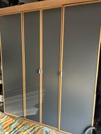 Grote kledingkast, Ophalen, Met plank(en), Gebruikt, 200 cm of meer
