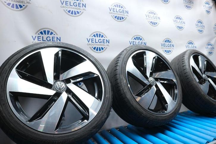 Mercedes V-klasse Vito velgen 18 inch zomerbanden origineel, Auto-onderdelen, Banden en Velgen, Banden en Velgen, Zomerbanden