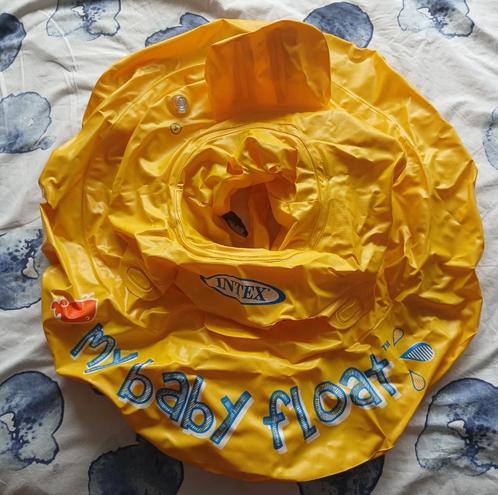 Gele zwembadring Intex 'my first baby float' max. 11 kg, Kinderen en Baby's, Babykleding | Baby-zwemkleding, Zo goed als nieuw