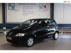 Volkswagen Fox 1.4 AIRCO + ELEC PAKKET + AUG 2026 APK !, Voorwielaandrijving, 15 km/l, 4 stoelen, Zwart