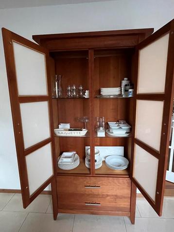 WANDKAST SERVIESKAST MET VERICHTING