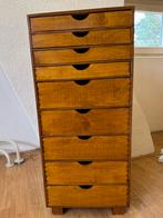 Te koop: houten ladekastje met 9 lades, Ophalen, Minder dan 50 cm, Gebruikt, 5 laden of meer