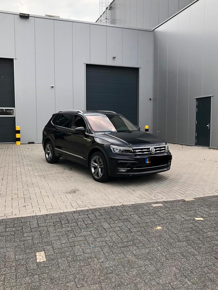Tehuur Tiguan 2.0tsi 3x r-line Dsg (7persoons), Diensten en Vakmensen, Verhuur | Auto en Motor, Limousine, Personenauto, Trouwauto