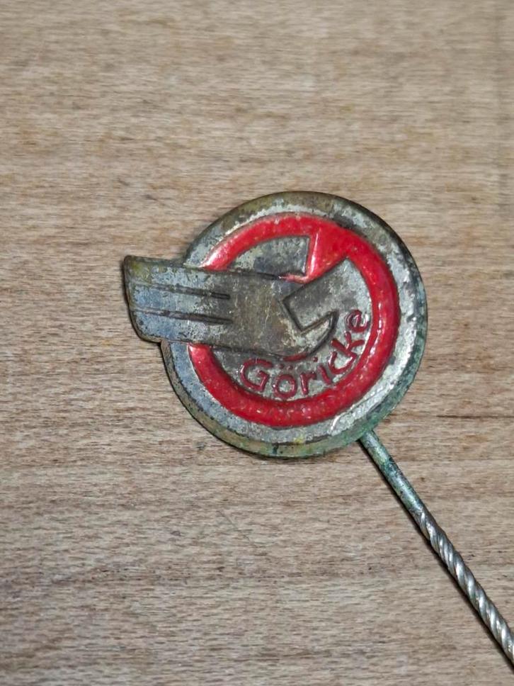 GÖRICKE speldje, Verzamelen, Speldjes, Pins en Buttons, Zo goed als nieuw, Ophalen of Verzenden