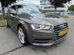 Audi A3 Sportback 1.8 TFSI Attraction Pro Line S Tronic PDC, Stof, 4 cilinders, Origineel Nederlands, Bedrijf