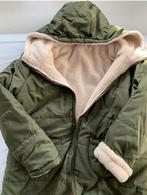 Groene winterjas met teddy voering - Maat M, Kleding | Dames, Jassen | Winter, Ophalen of Verzenden, Zo goed als nieuw, Maat 38/40 (M)