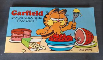 Garfield: Omvangrijker dan ooit! - Stripboek (1982) beschikbaar voor biedingen