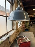 Fabriekslamp, industrielamp, hanglamp,emaille plafondlamp, Antiek en Kunst, Antiek | Emaille, Ophalen of Verzenden