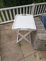 Witte houten sidetable met afneembaar dienblad – inklapbaar, Huis en Inrichting, Tafels | Sidetables, Ophalen, Gebruikt, 50 tot 100 cm