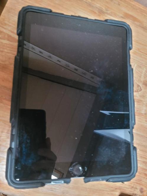 Apple iPad 6e generatie (2018), 9.7-inch Retina, 32 GB, Computers en Software, Apple iPads, Gebruikt, Apple iPad, Wi-Fi, 10 inch