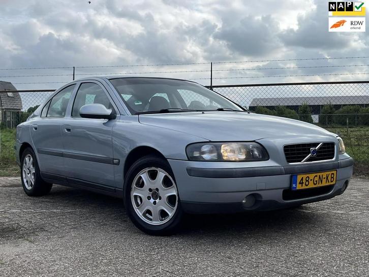 Volvo S60 2.4 Airco Trekhaak APK tot november 2025!, Auto's, Volvo, Te koop, S60, ABS, Airconditioning, Boordcomputer, Centrale vergrendeling