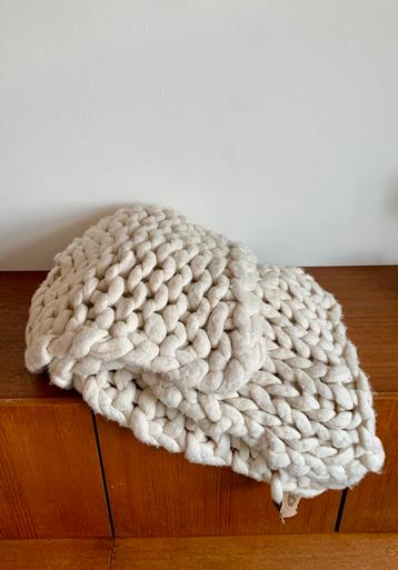 Grof chunky wollen woondeken Wolletjebol beschikbaar voor biedingen