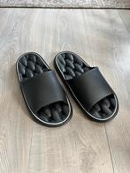 Zwarte slippers. Badslippers., Slippers, Zwart, Nieuw, Ophalen of Verzenden