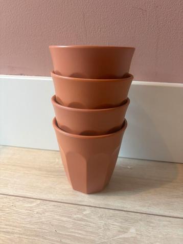 Nieuw Hema melamine bekers 300 ml bruin rood  beschikbaar voor biedingen