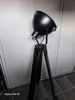 Industriële statief lamp, Ophalen, Zo goed als nieuw, Hout, 100 tot 150 cm