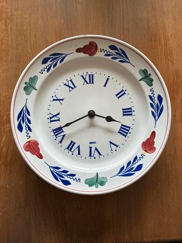 Boerenbont Wandklok van Bord beschikbaar voor biedingen