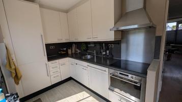 Complete keuken inclusief apparatuur  beschikbaar voor biedingen